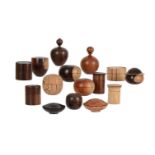 λ RAY KEY (1942-2018), A COLLECTION OF SEVENTEEN VARIOUS TURNED WOOD TRINKET BOXES AND COVERS