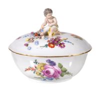 A MEISSEN (MARCOLINI) OVAL TUREEN AND COVER