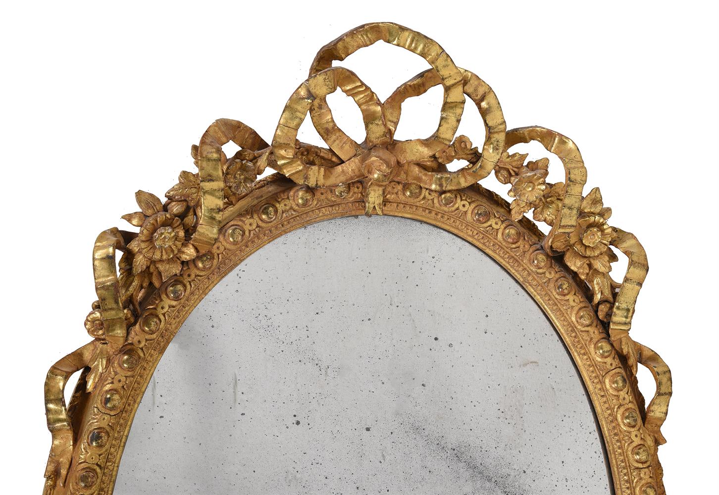 A GILTWOOD AND GESSO OVAL WALL MIRROR - Bild 2 aus 3