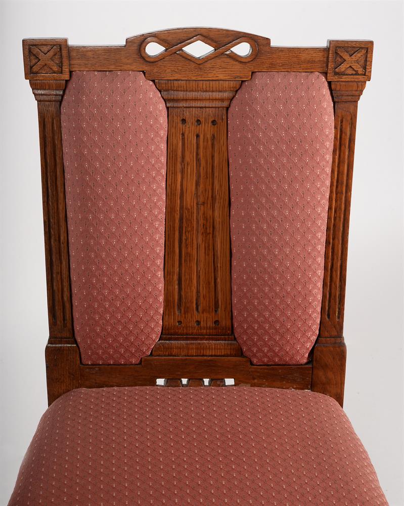 A SET OF NINE LATE VICTORIAN OAK DINING CHAIRS - Image 3 of 3