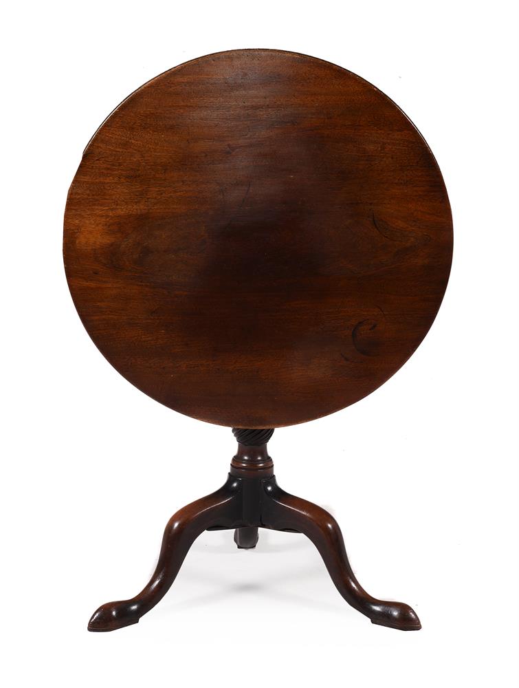 A GEORGE III MAHOGANY TRIPOD TABLE - Image 3 of 3