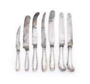 NINE SILVER COLOURED PISTOL GRIP HANDLED KNIVES SOME WITH INDISTINCT MARKS