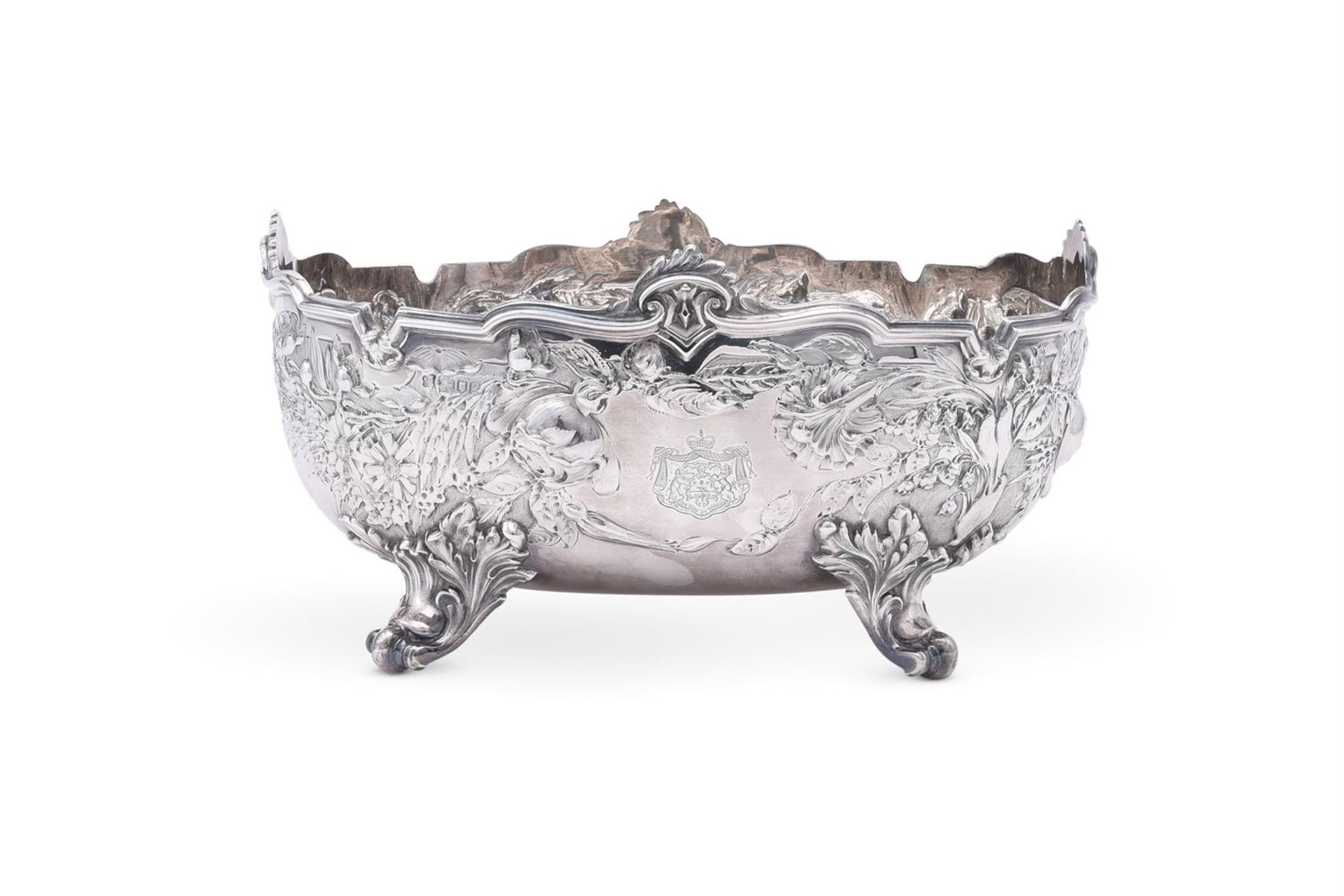 AN EDWARDIAN SILVER OVAL BOWL