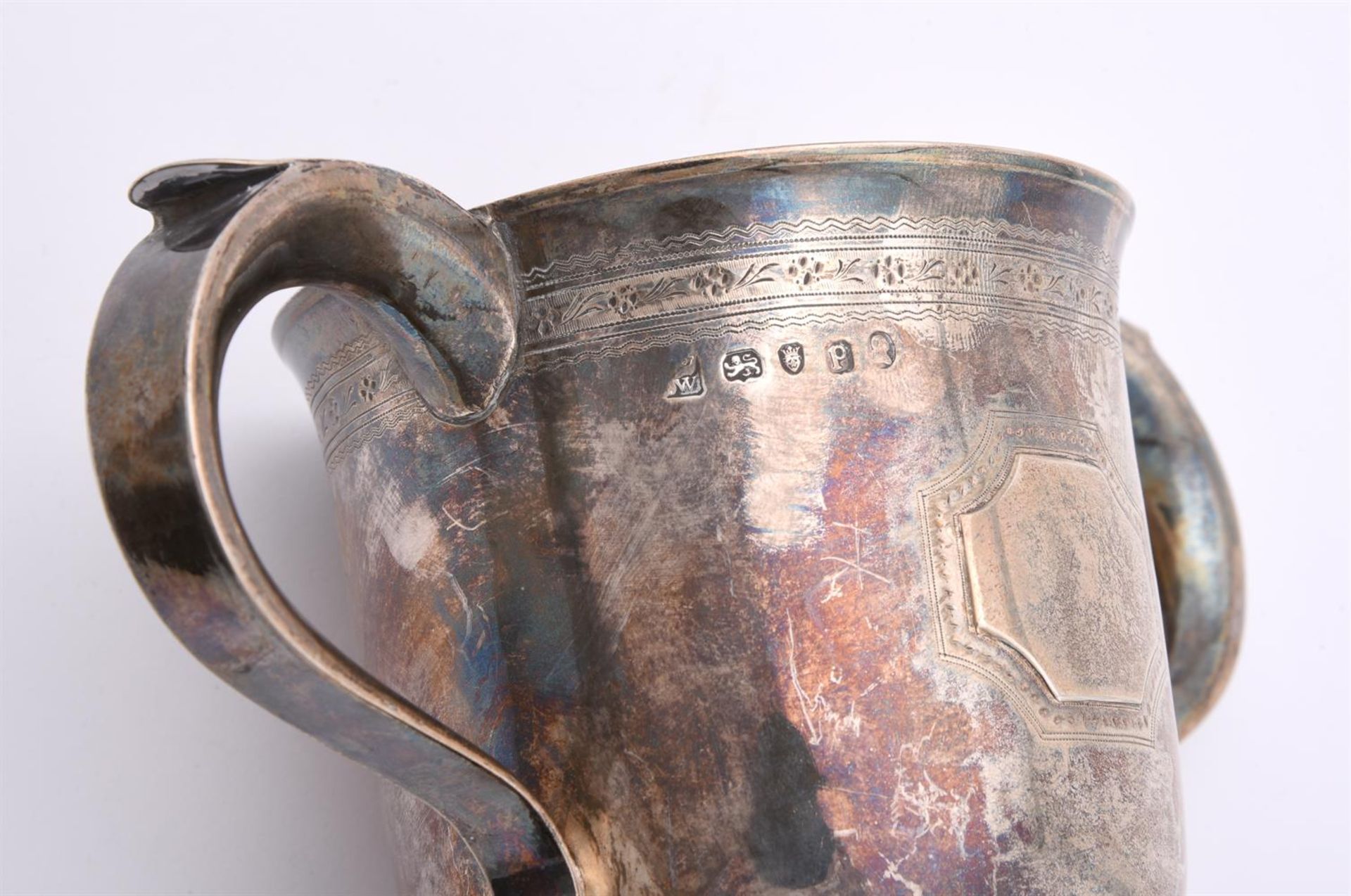 A GEORGE III SILVER TWIN HANDLED TROPHY CUP - Image 3 of 3