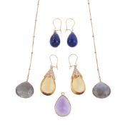 A COLLECTION OF HARDSTONE DROP JEWELLERY