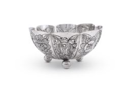 A MEXICAN SILVER SCALLOP SHAPED BOWL