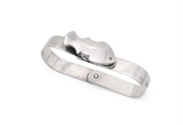 A SILVER COMBINATION NAPKIN RING AND CLIP