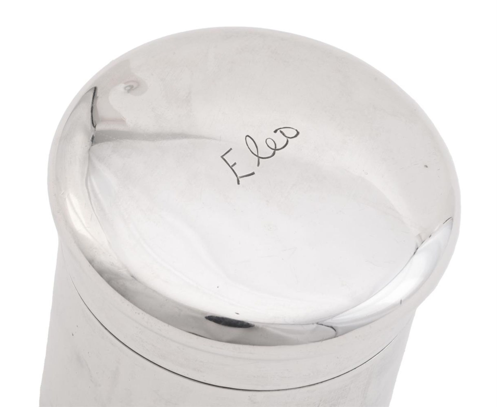 A LATE VICTORIAN SILVER CYLINDRICAL BOX, FRANCIS HOWARD - Image 2 of 4