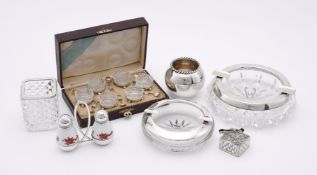 A COLLECTION OF SILVER COLOURED ITEMS