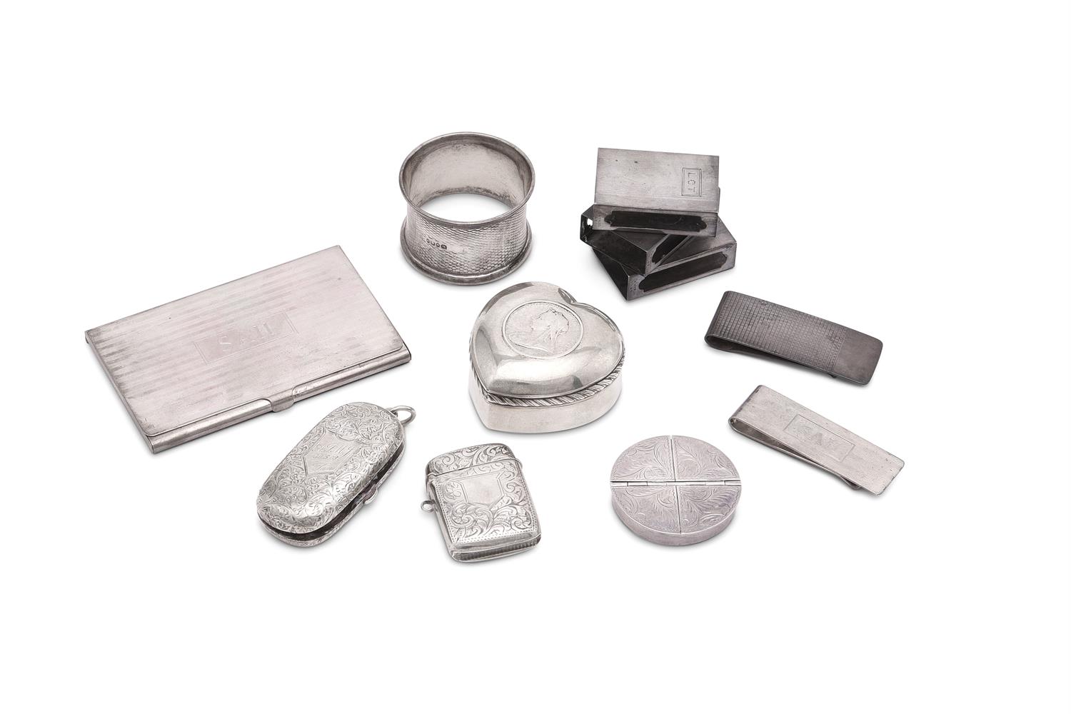 A COLLECTION OF SILVER ITEMS