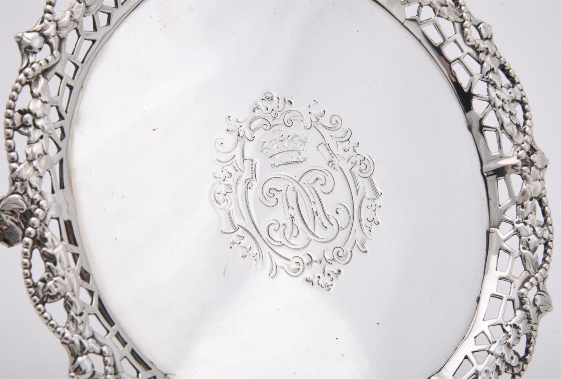 AN EARLY GEORGE III SILVER SHAPED CIRCULAR WAITER, RICHARD RUGG - Image 3 of 4