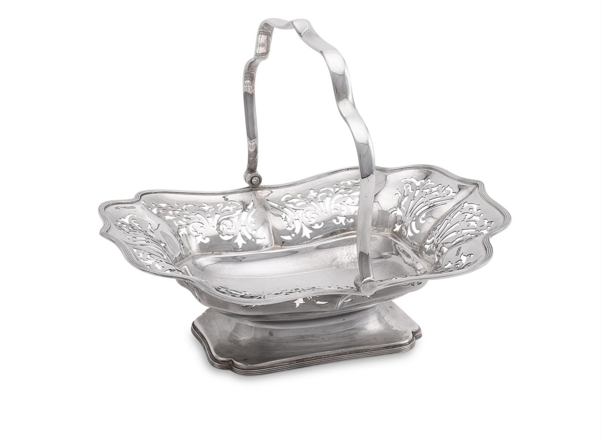 AN EDWARDIAN SILVER SWING HANDLED SHAPED OBLONG DISH, ATKIN BROTHERS