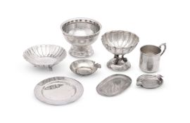 A COLLECTION OF SILVER COLOURED ITEMS