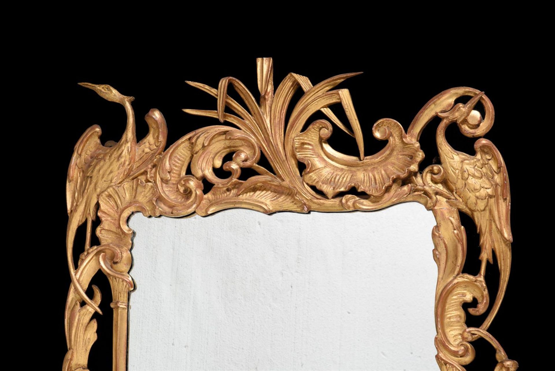 A PAIR OF CARVED GILTWOOD AND GESSO WALL MIRRORS, IN GEORGE III STYLE, LATE 19TH/EARLY 20TH CENTURY - Image 4 of 10