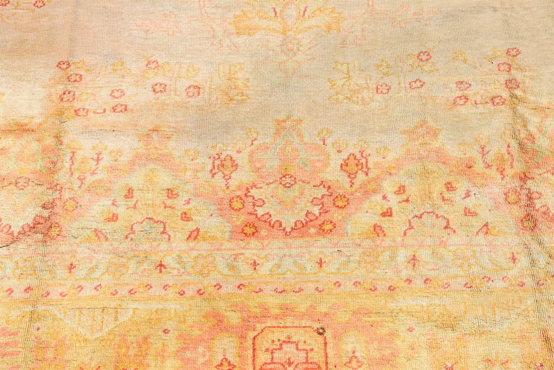 AN USHAK CARPET, approximately 455 x 366cm - Image 2 of 7