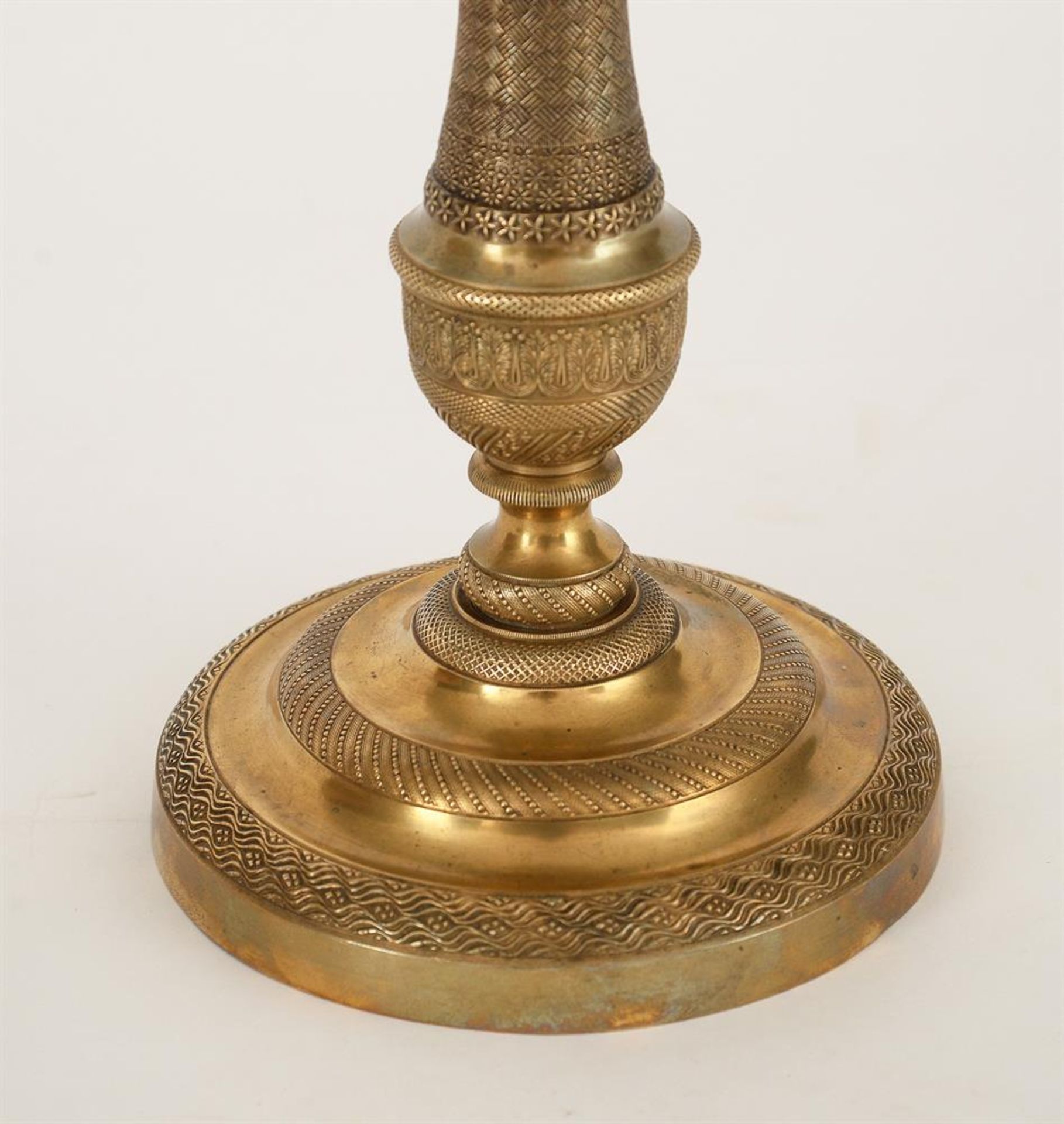 A PAIR OF FRENCH BRASS CANDLESTICKS, IN THE EMPIRE MANNER, LATE 19TH CENTURY - Image 5 of 5