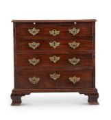 A GEORGE II MAHOGANY CHEST OF DRAWERS, MID 18TH CENTURY