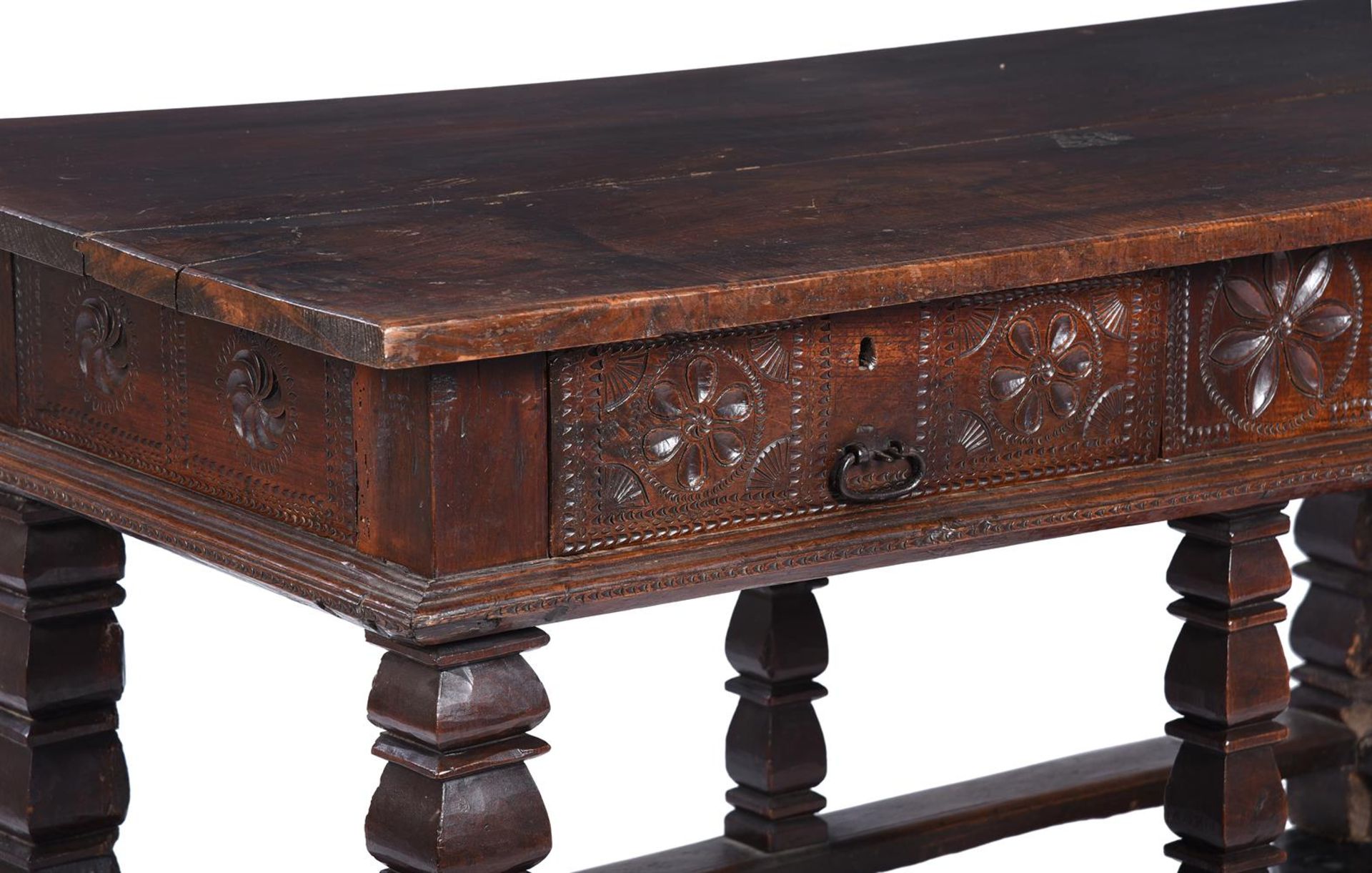 A SPANISH CHESTNUT CENTRE OR SIDE TABLE, 17TH CENTURY - Image 4 of 4