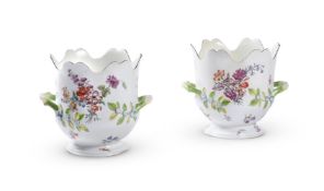 A PAIR OF CHELSEA POLYCHROME PORCELAIN TWO-HANDLED BOTTLE COOLERS, CIRCA 1756
