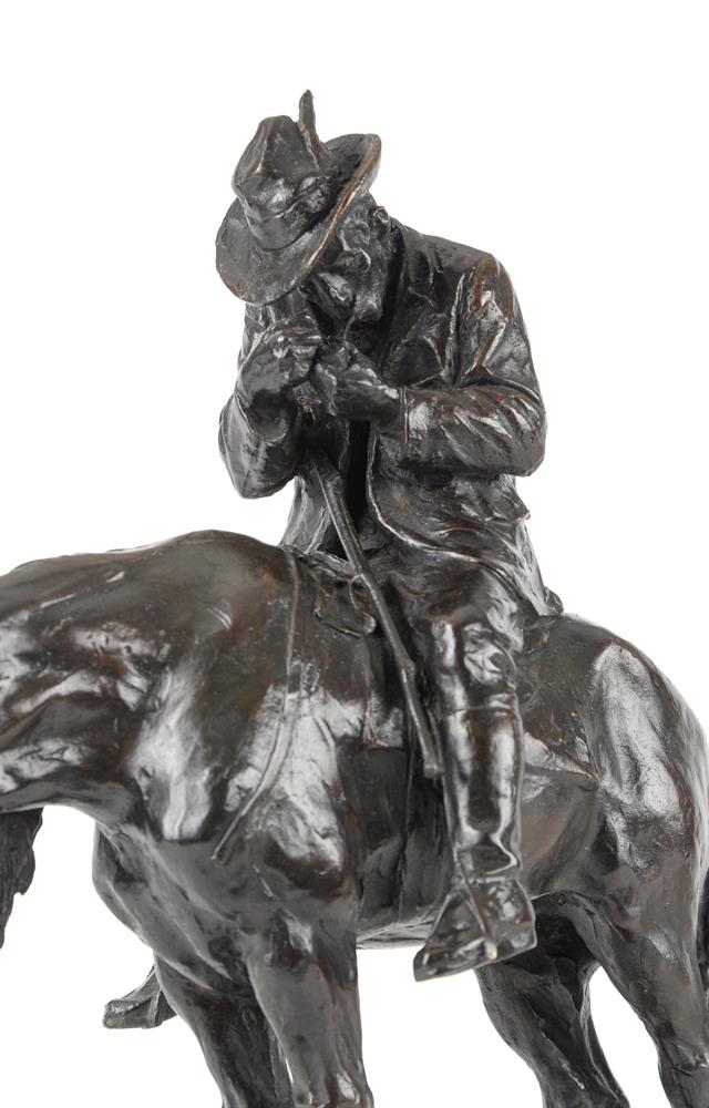 FERDINANDO VICHI (ITALIAN, 1875-1945) AN EQUESTRIAN BRONZE OF A MAN ON HORSEBACK, LATE 19TH CENTURY - Image 3 of 5