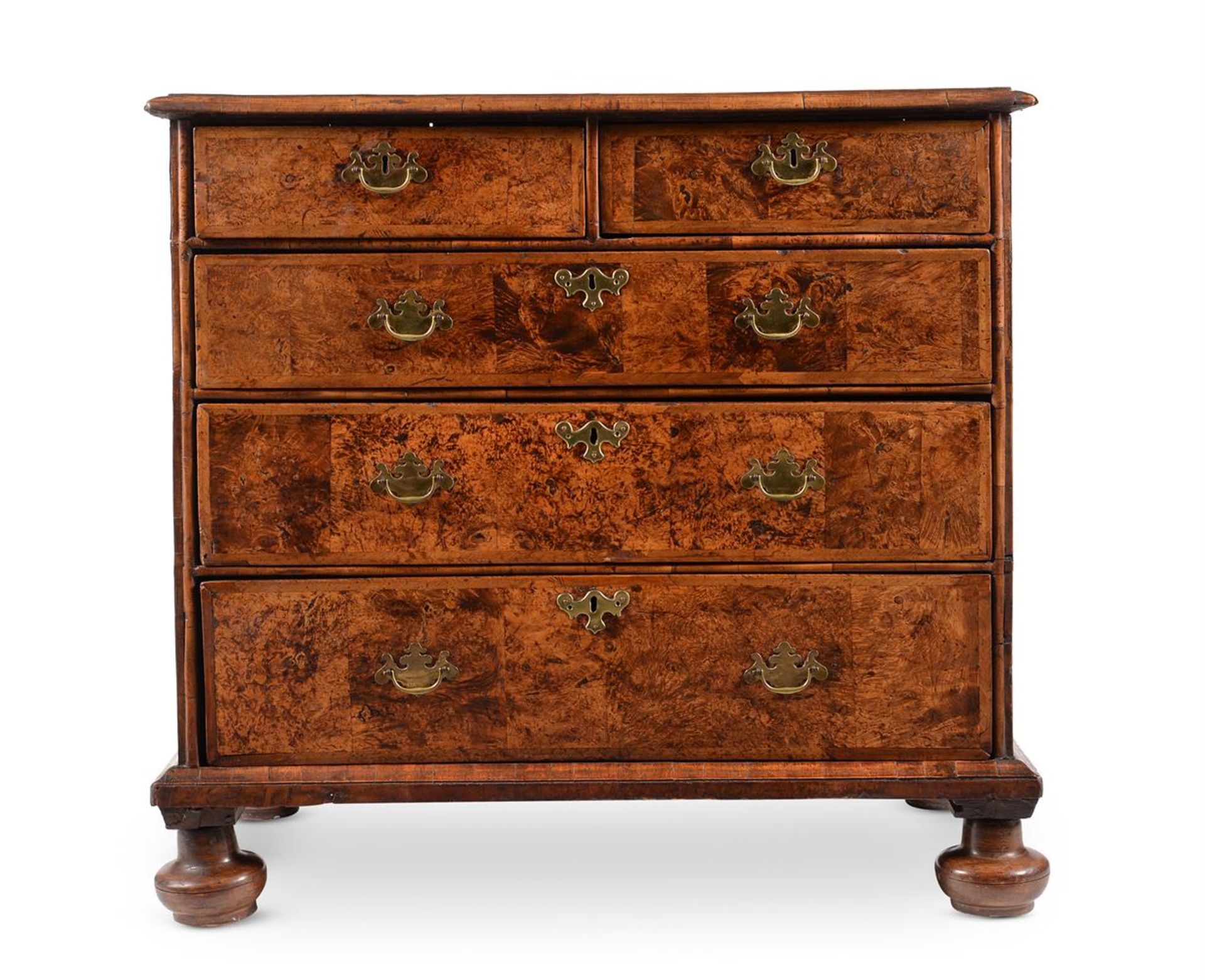 A QUEEN ANNE MULBERRY AND FEATHER BANDED CHEST OF DRAWERS, CIRCA 1710