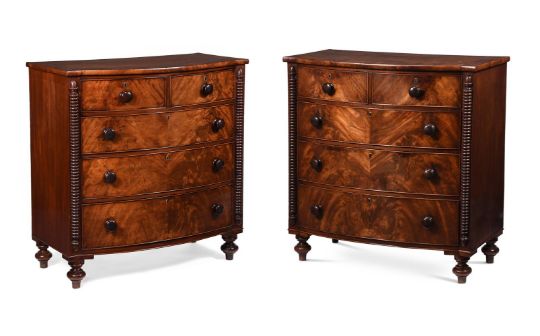 A PAIR OF GEORGE IV FIGURED MAHOGANY CHEST OF DRAWERS, ATTRIBUTED TO GILLOWS, CIRCA 1830