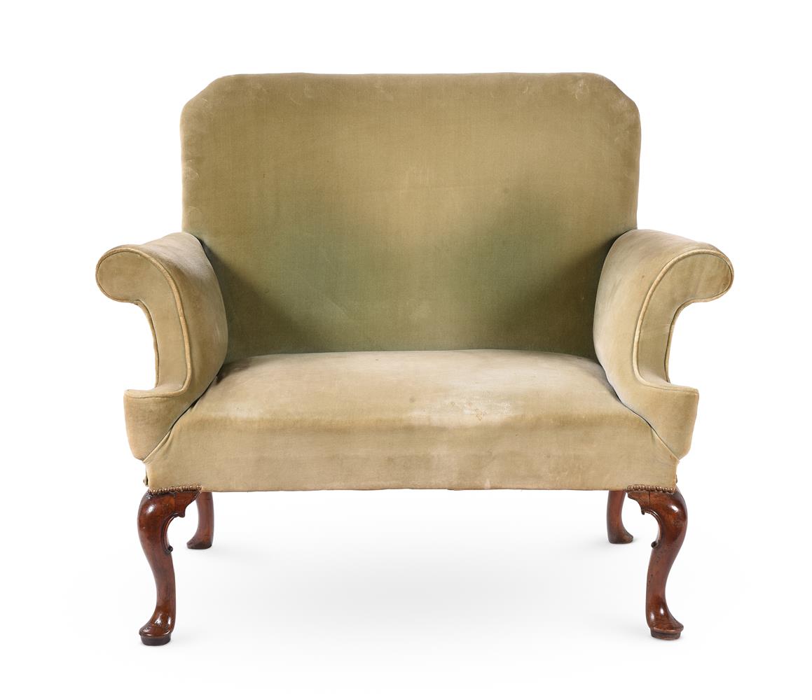 A GEORGE II WALNUT AND UPHOLSTERED SETTEE, CIRCA 1740 - Image 2 of 3