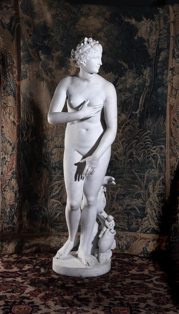 AFTER THE ANTIQUE, A LARGE CARVED WHITE MARBLE FIGURE 'THE MEDICI VENUS', PROBABLY ITALIAN