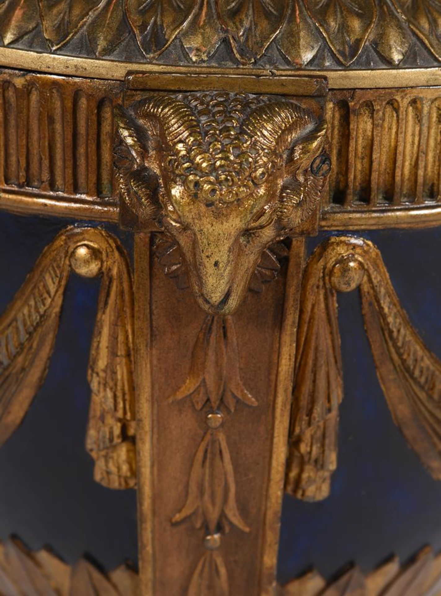 A PAIR OF CARVED GILTWOOD, PAINTED AND GILT METAL MOUNTED PEDESTAL URNS, IN GEORGE III STYLE - Image 4 of 4