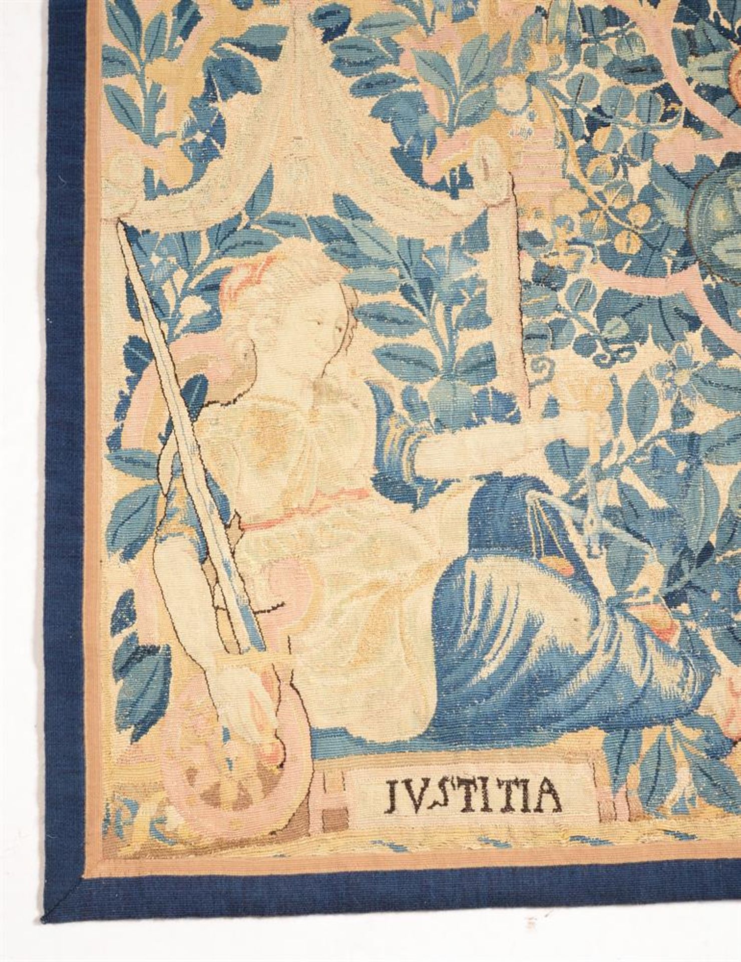 A PAIR OF TAPESTRY PANELS EMBLEMATIC OF HOPE AND JUSTICE, LATE 17TH/EARLY 18TH CENTURY - Bild 5 aus 5