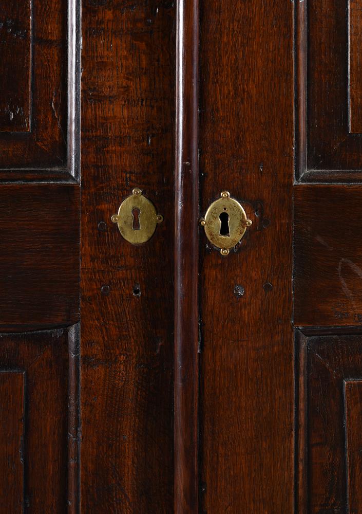 A LARGE OAK WARDROBE IN EARLY 18TH CENTURY STYLE - Image 4 of 4