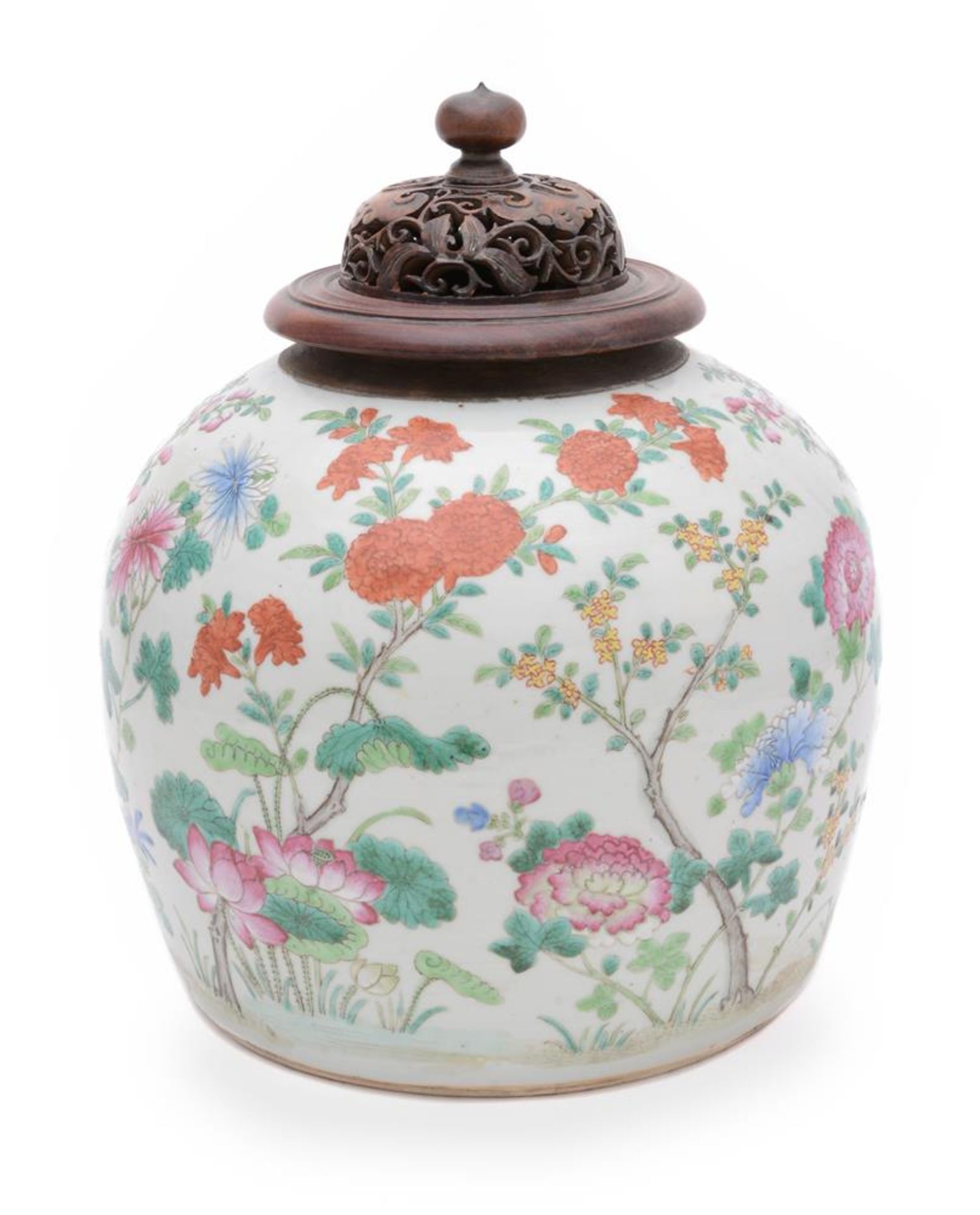 A Chinese Famille Rose vase - Image 2 of 6