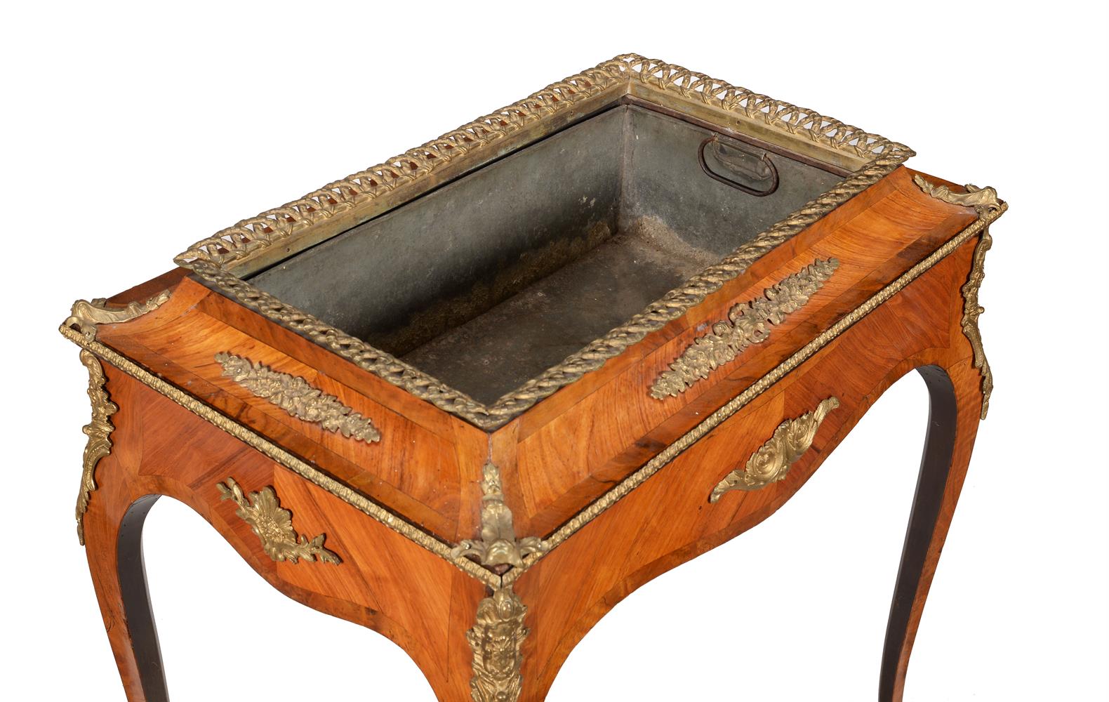 A FRENCH PARQUETRY AND GILT METAL MOUNTED JARDINIERE TABLE - Image 3 of 3