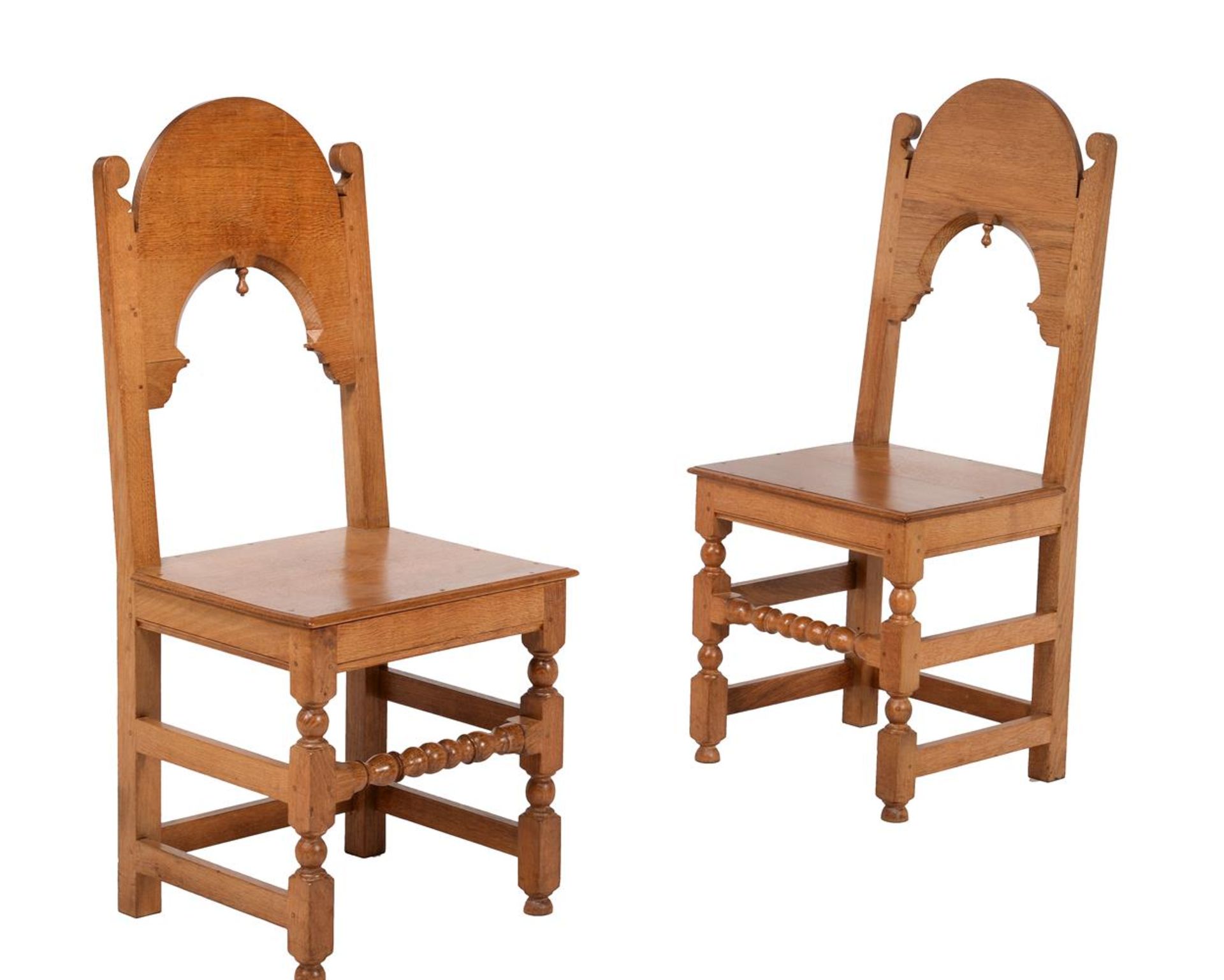 A SET OF TEN OAK DINING CHAIRS, OF 17TH CENTURY 'DERBYSHIRE' TYPE - Bild 3 aus 3