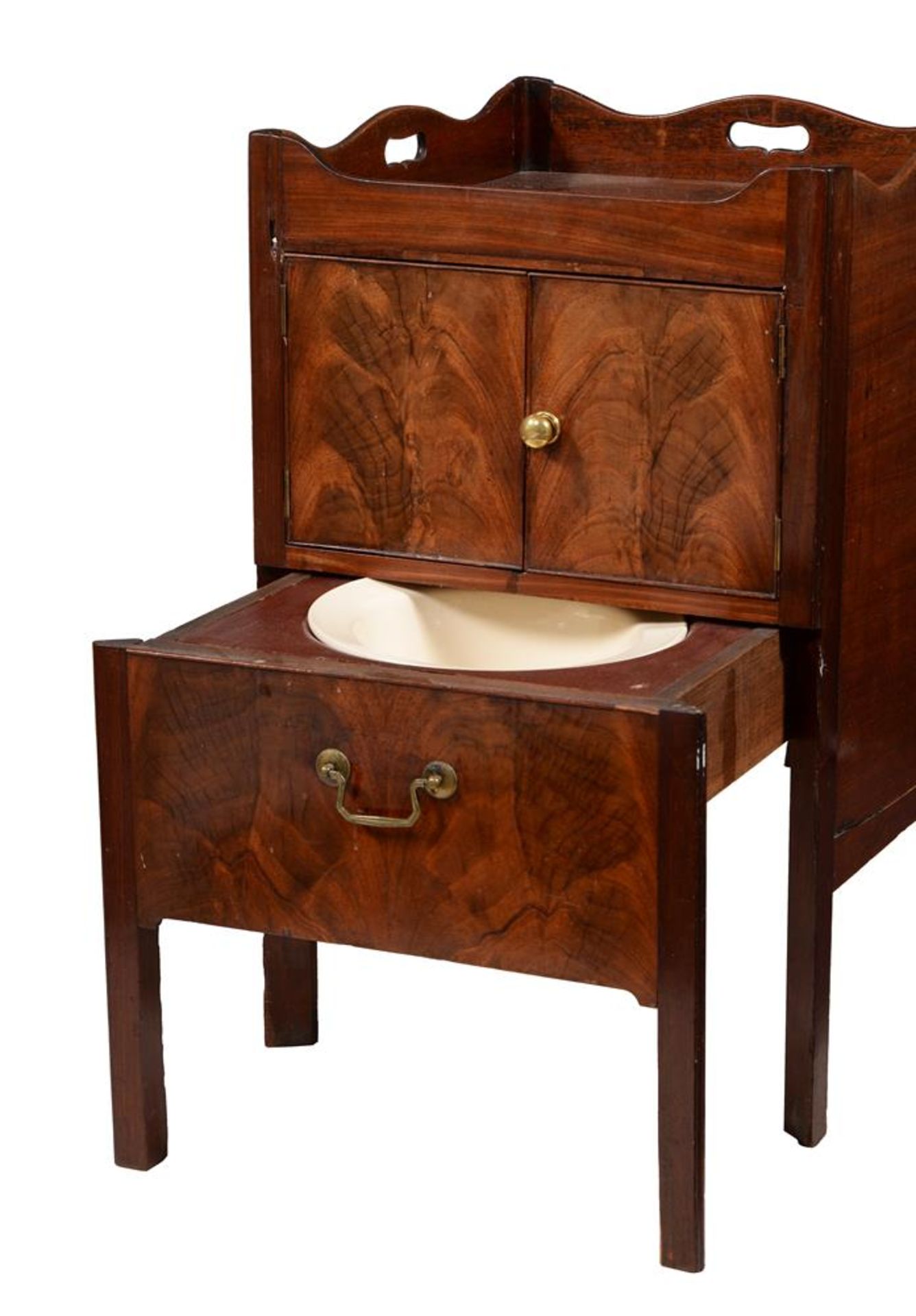 A GEORGE III MAHOGANY NIGHT COMMODE - Bild 2 aus 2