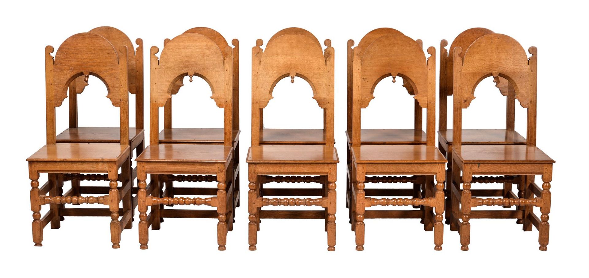 A SET OF TEN OAK DINING CHAIRS, OF 17TH CENTURY 'DERBYSHIRE' TYPE