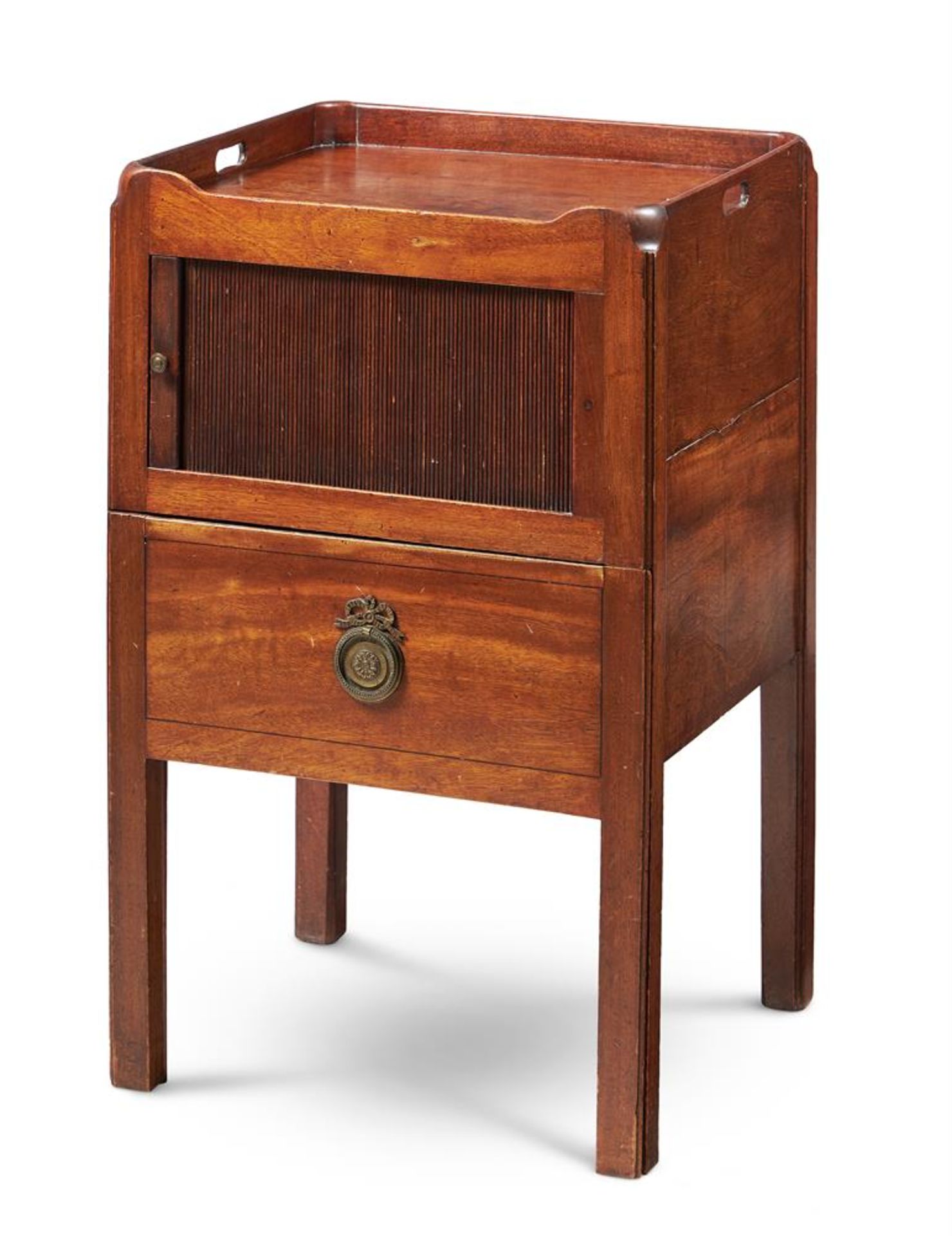 A GEORGE III MAHOGANY NIGHT COMMODE