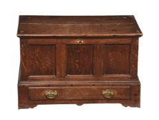 A GEORGE III WELSH OAK COFFER BACH