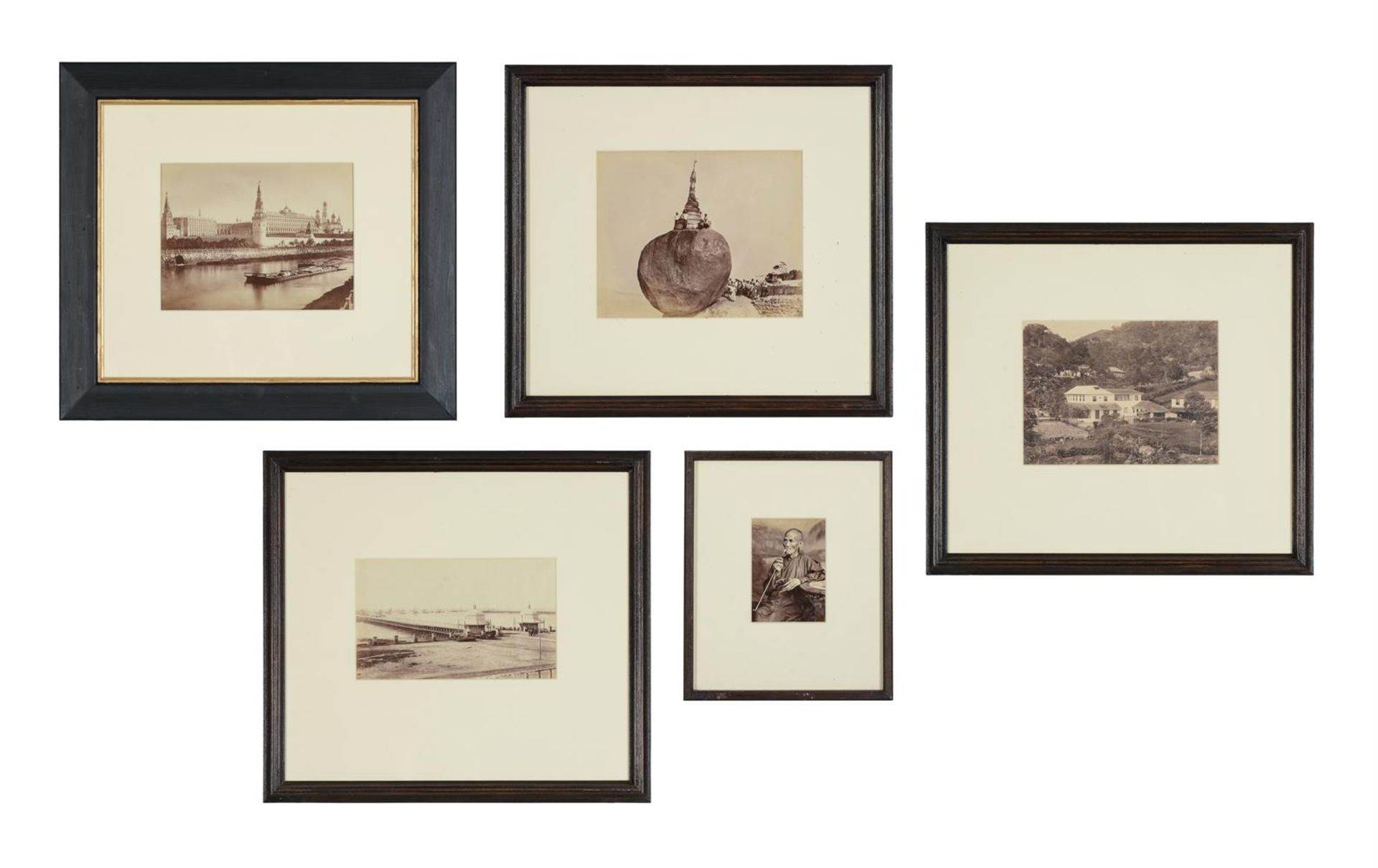 A SET OF 11 FRAMED AND GLAZED TRAVEL PHOTOGRAPHS - Bild 2 aus 23