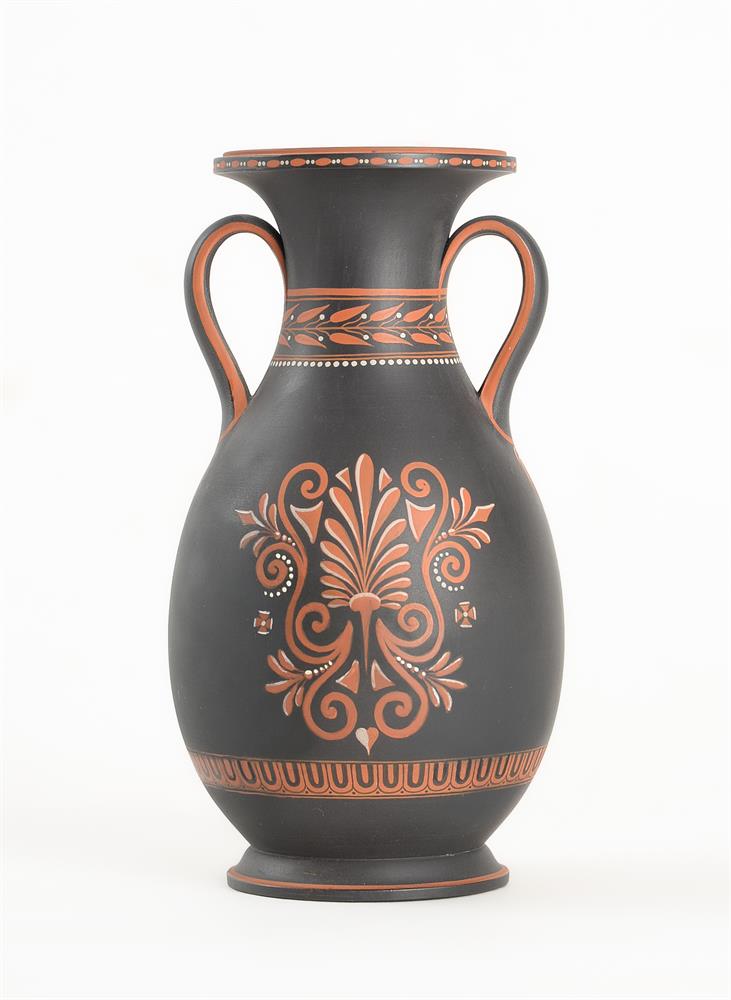 A WEDGWOOD BLACK BASALT 'ENCAUSTIC' DECORATED VASE, LATE 18TH/EARLY 19TH CENTURY - Image 2 of 5