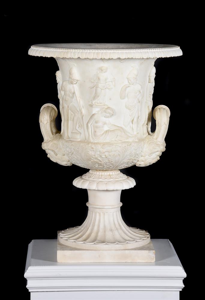 AFTER THE ANTIQUE, A LARGE CARVED MARBLE MEDICI VASE, ITALIAN 19TH CENTURY - Bild 7 aus 8