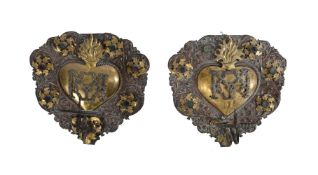 A PAIR OF BRASS AND COPPER WALL SCONCES, POSSIBLY DUTCH COLONIAL, EARLY 18TH CENTURY