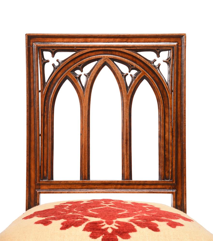 A SET OF SIX WALNUT DINING CHAIRS, IN GOTHIC REVIVAL STYLE, FIRST HALF 19TH CENTURY - Image 4 of 5