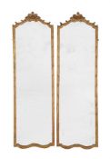 A PAIR OF CARVED GILTWOOD PIER MIRRORS, IN LOUIS XV STYLE, 20TH CENTURY