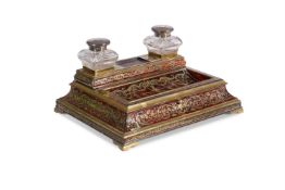 Y A WILLIAM IV TORTOISESHELL AND BRASS MARQUETRY INKSTAND, BY TURRILL LONDON, CIRCA 1835