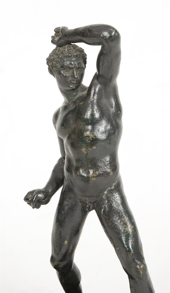 AFTER ANTONIO CANOVA, A PAIR OF BRONZE MODELS OF THE PUGILISTS, CREUGAS AND DAMOXENOS - Bild 3 aus 4