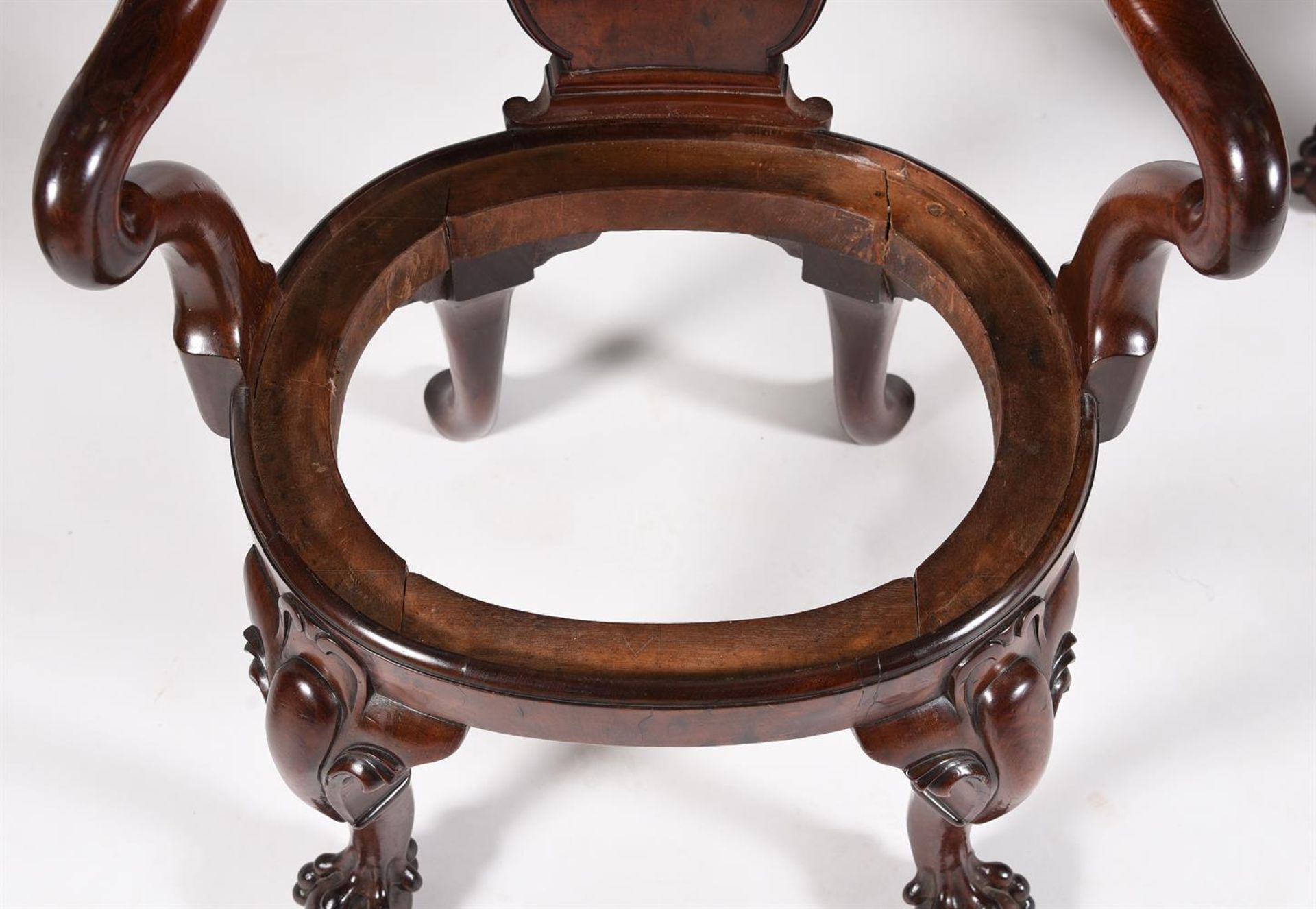 A PAIR OF WILLIAM IV MAHOGANY AND 'PLUM PUDDING' MAHOGANY ARMCHAIRS, ATTRIBUTED TO GILLOWS - Image 6 of 6