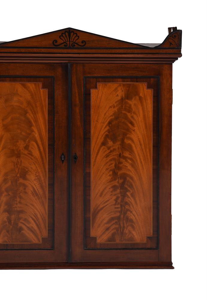 Y A REGENCY MAHOGANY AND EBONY INLAID COLLECTORS CABINET, EARLY 19TH CENTURY - Image 5 of 9