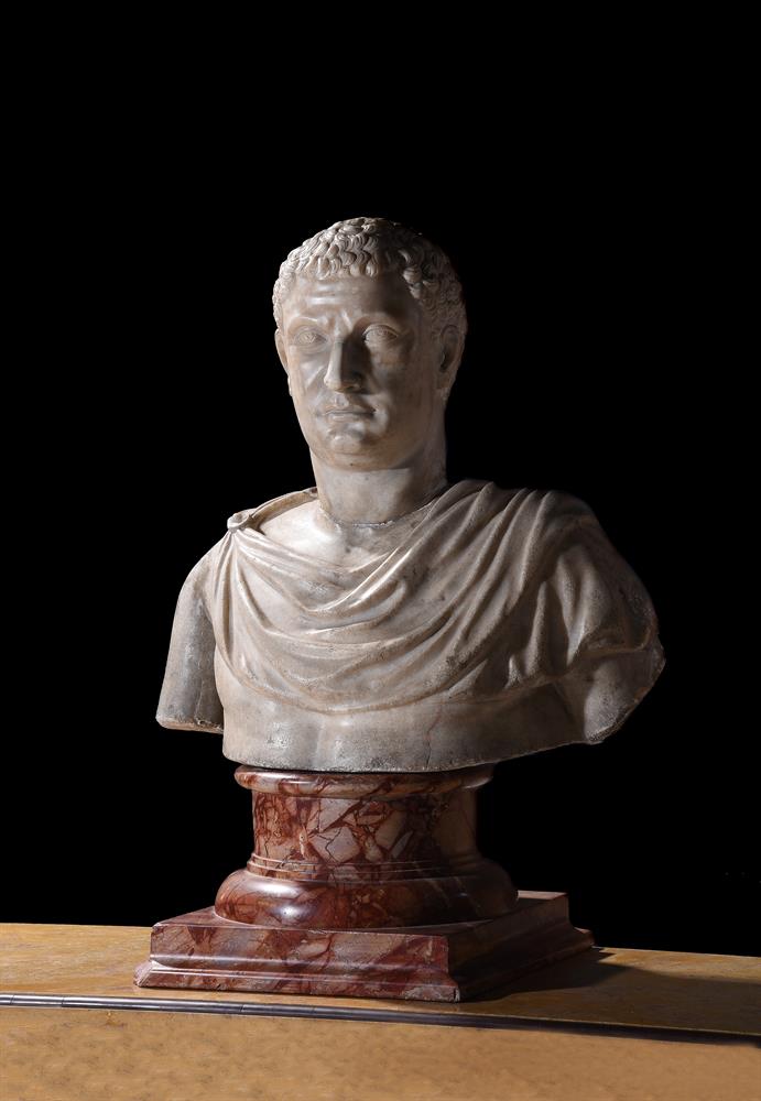 A MARBLE BUST OF A ROMAN EMPEROR, ITALIAN, 18TH CENTURY - Bild 2 aus 3
