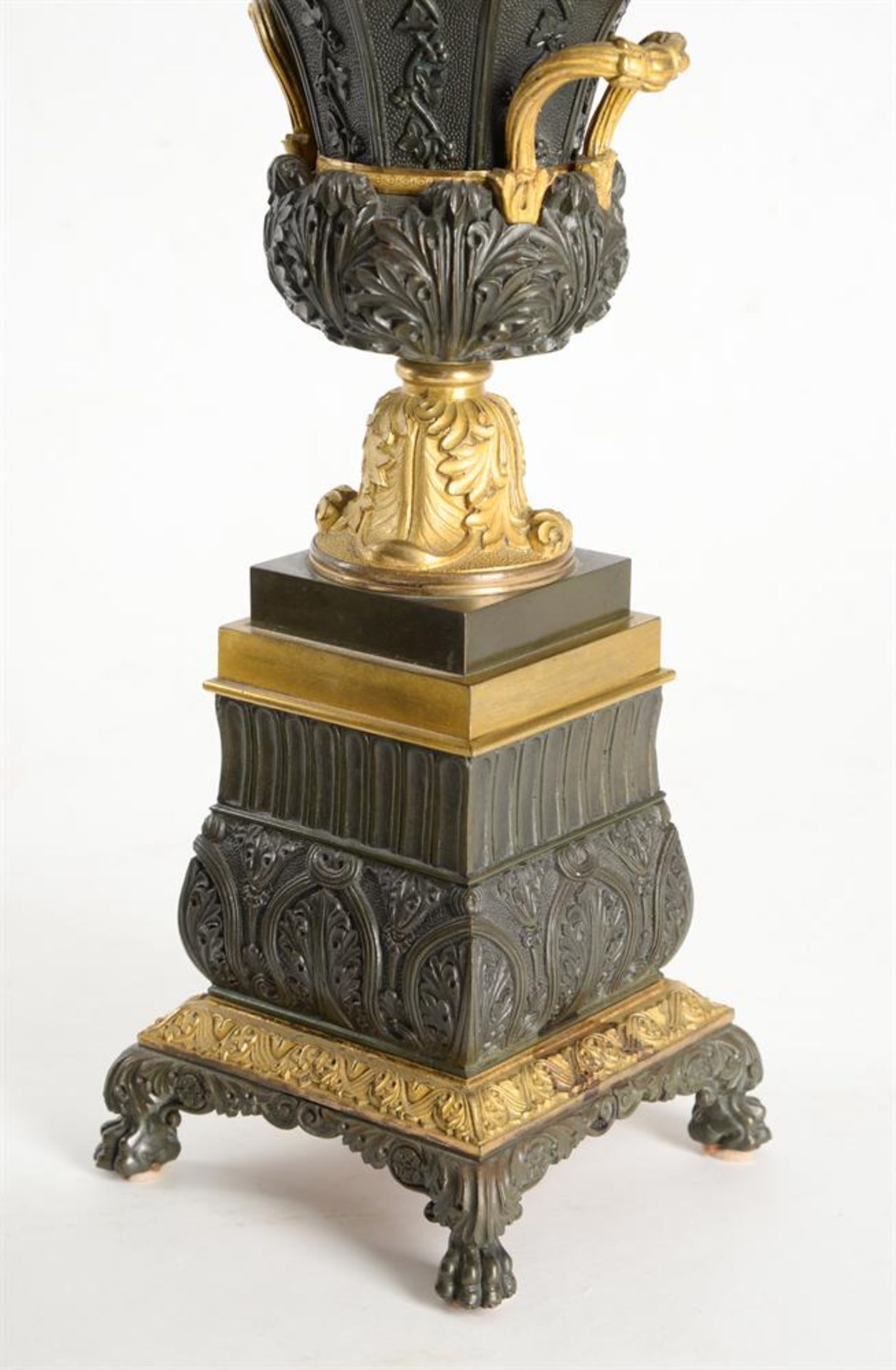 A PAIR OF BRONZE AND ORMOLU VASES, FRENCH LATE 19TH CENTURY - Image 3 of 5